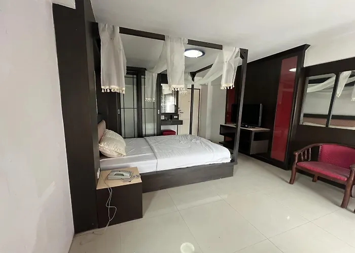 Phongsathon Mansion Bangkok